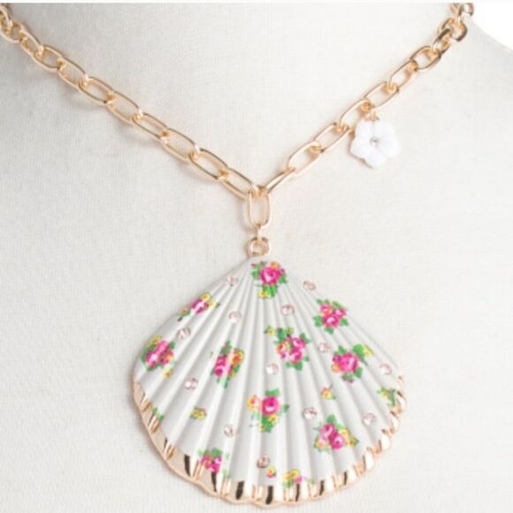 Betsey Johnson White Gray Seashell Pendant Necklace Floral Print - Picture 2 of 4